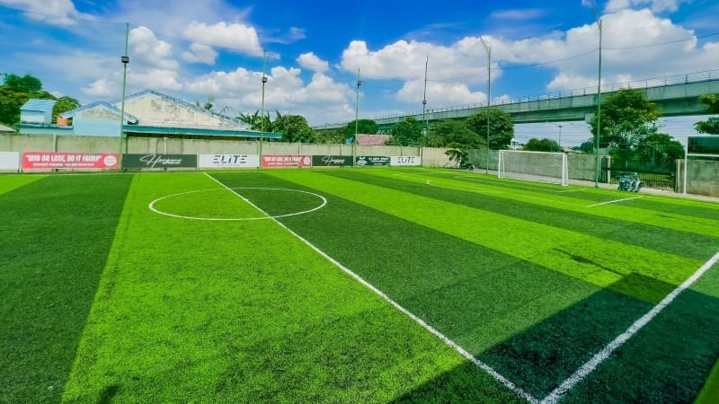 Kenapa Mini Soccer dengan Rumput Sintetis Ideal?