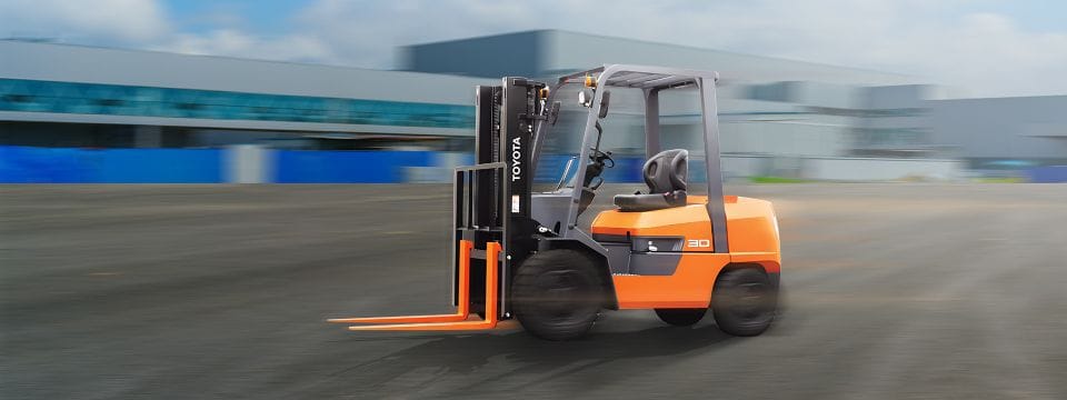 Peran Forklift dalam Menciptakan Lingkungan Kerja yang Lebih Aman
